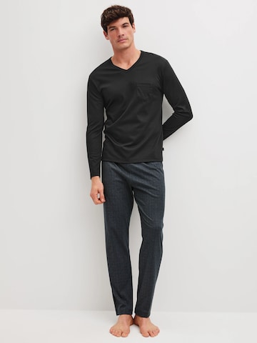calida-pigiama-614cfw-1.jpg CALIDA Pigiama lungo 'Relax Streamline' in Nero | ABOUT YOU - immagine 1