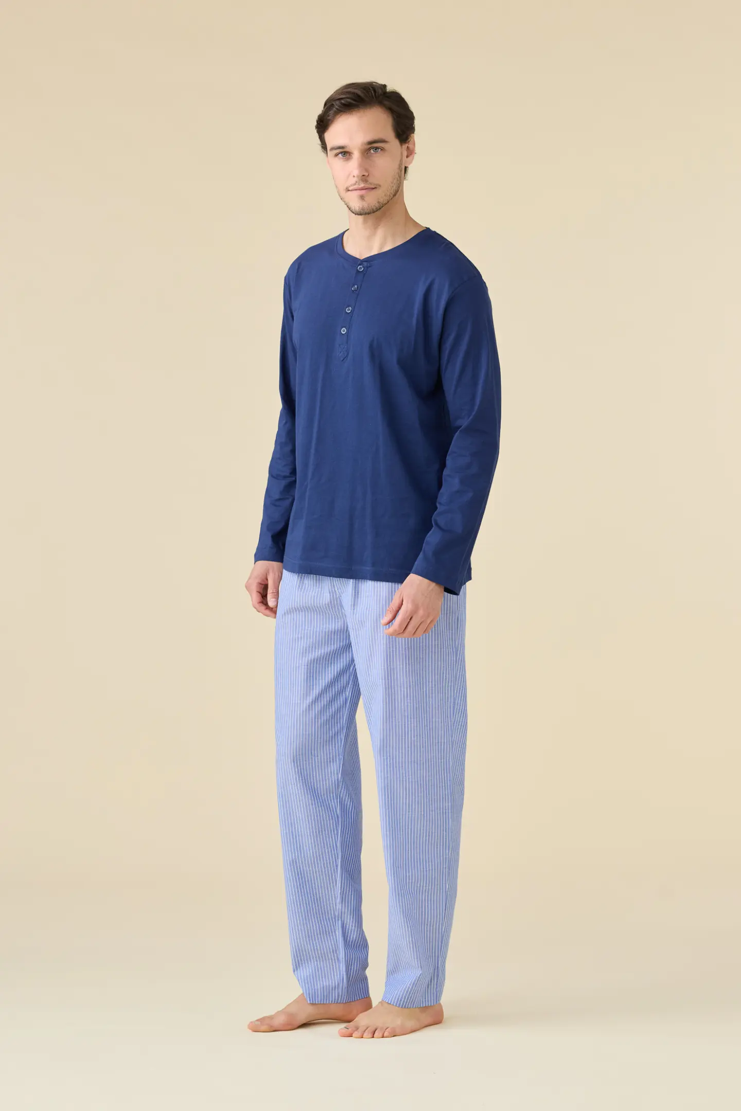 calzedonia-pigiami-402tbp.webp Pigiama Pile Pigiama Uomo Calzedonia Pigiama Uomo Tutti I Modelli Noidìnotte - immagine 1