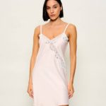 Intimissimi Camicia da Notte a Maniche Corte con Dettagli in Pizzo Donna Viola Taglia L Stileo.it