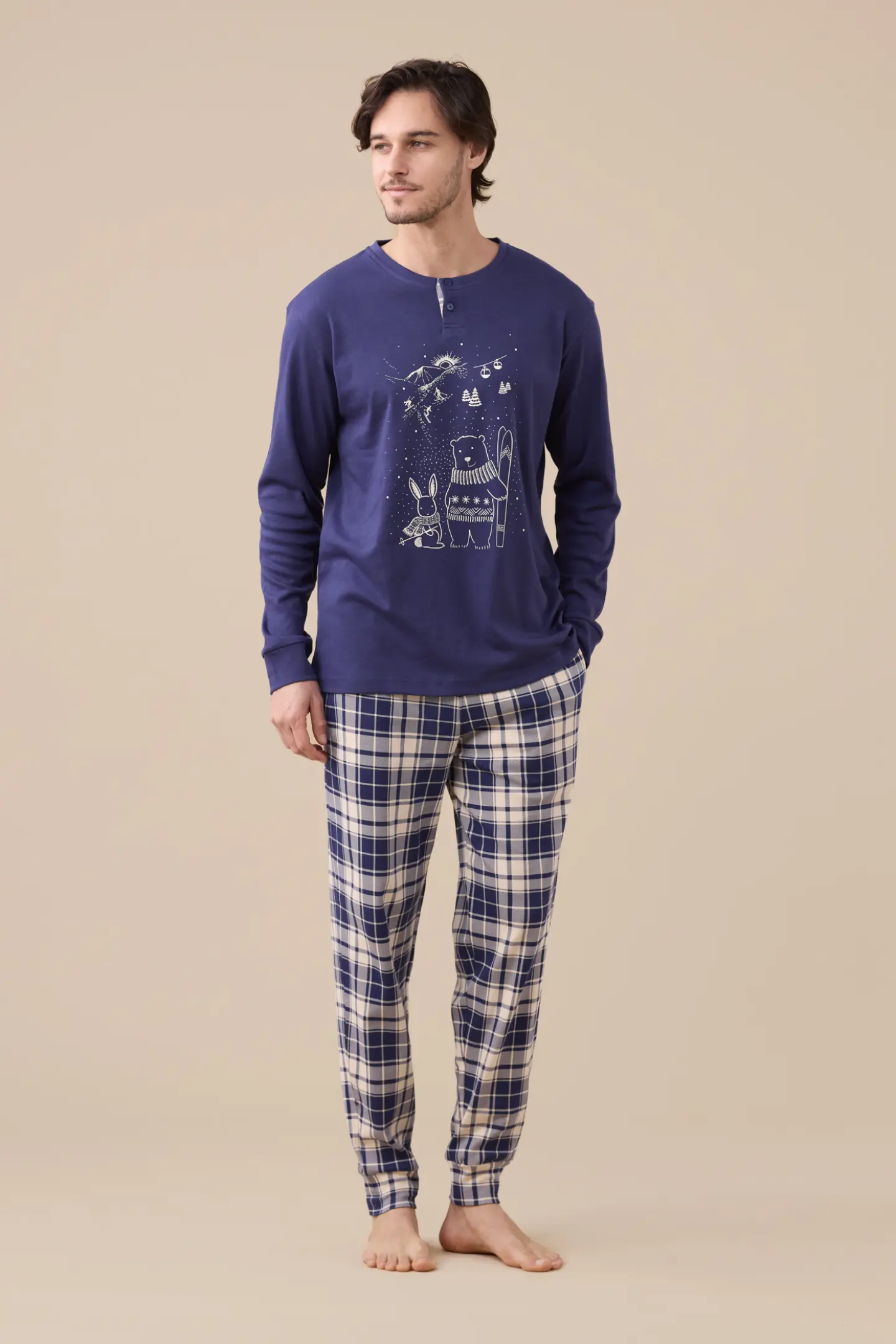 intimissimi-uomo-pigiami-957far.webp Bordi Intimissimi Pigiama Uomo Intimissimi Intimissimi Pigiama Di Seta Uomo Pigiama Lungo In Seta Con Bordi Intimissimi - immagine 1
