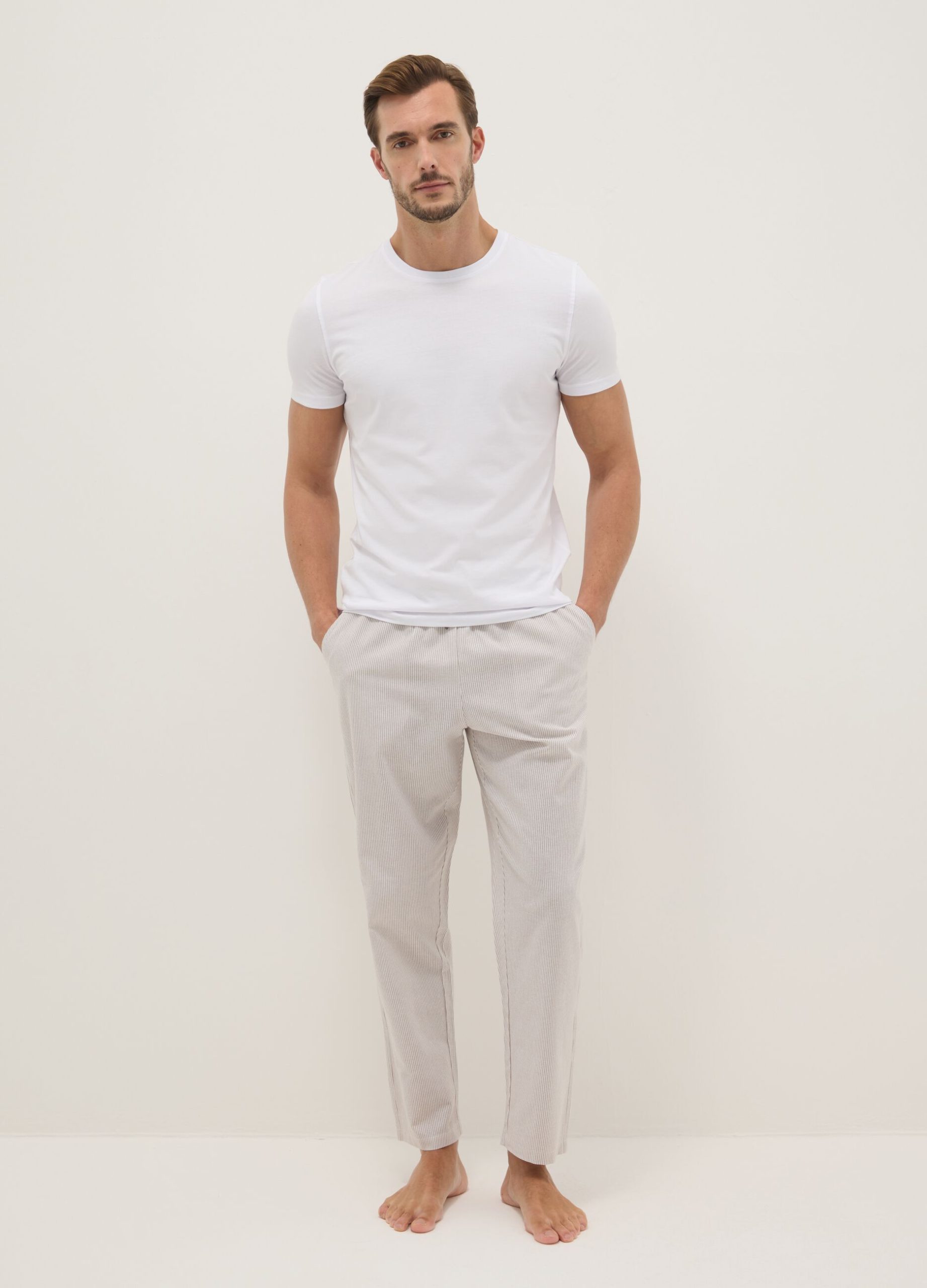 ovs-pigiami-uomo-227has-1.jpg Ultime Occasioni su Pigiami da Uomo | OVS - immagine 1