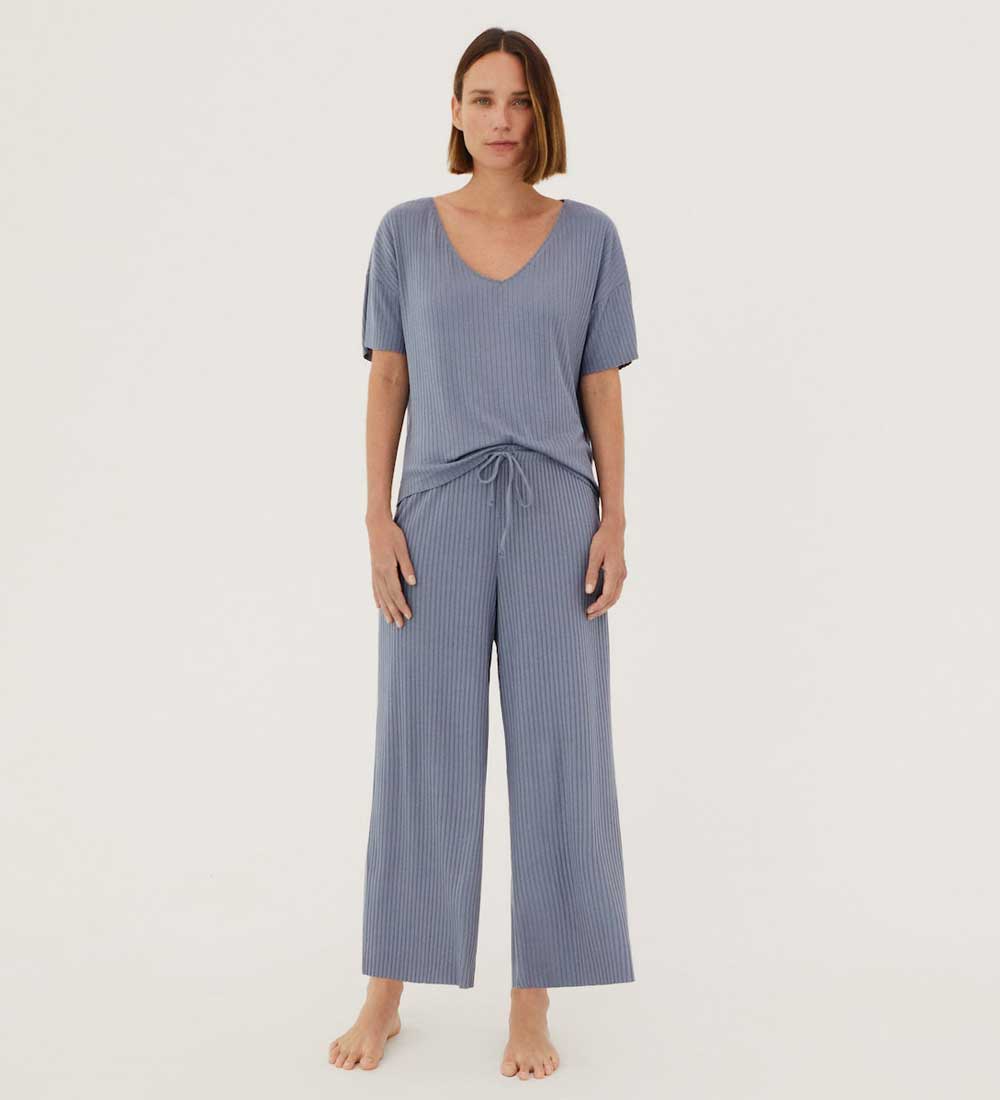 oysho-pigiami-473zwx-1.jpg Pigiami Donna Oysho Pigiami 2022 Pigiami Donna Oysho Seta Oysho Oysho Pigiami 2022 Oysho Pigiami Inverno - immagine 1