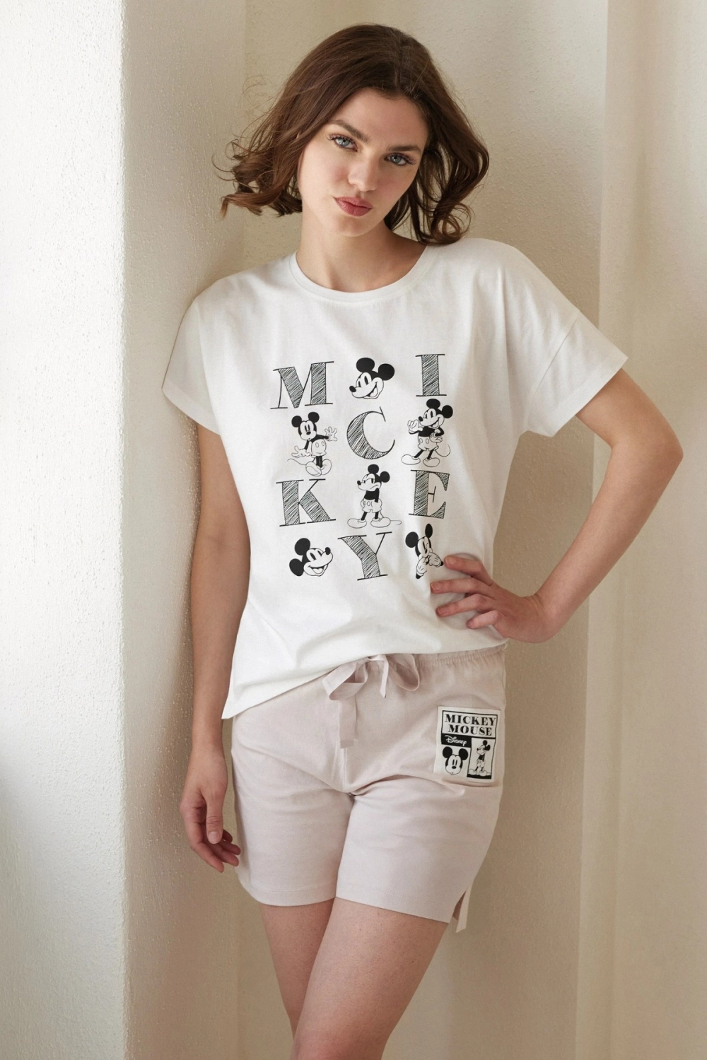 pigiama-disney-donna-858wsm.webp Pigiama Donna Disney Mickey Mouse in Cotone Fresco e Morbido - immagine 1