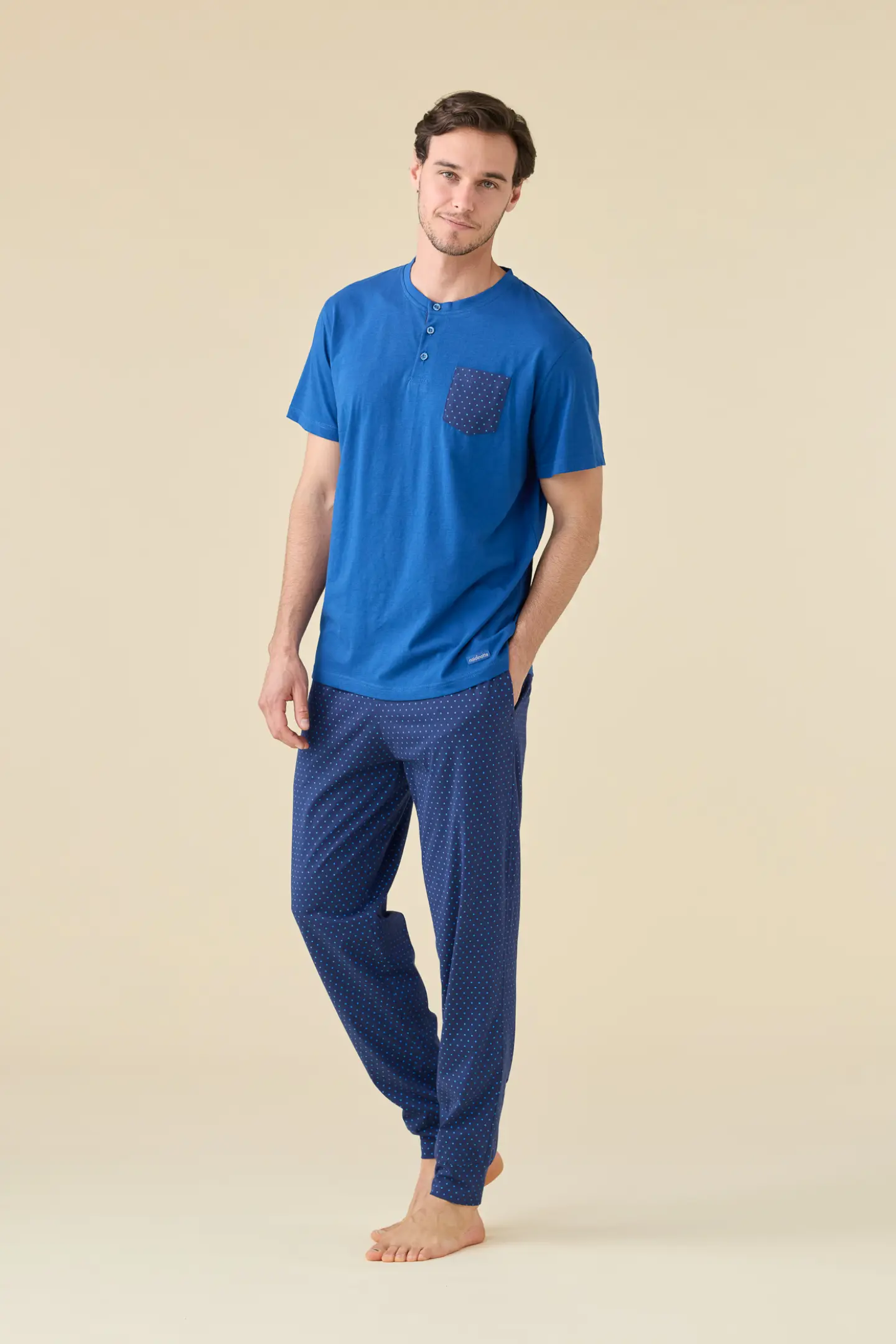 pigiama-estivo-uomo-400vdm.webp Pigiama uomo estivo in cotone articolo navy dot. - immagine 1