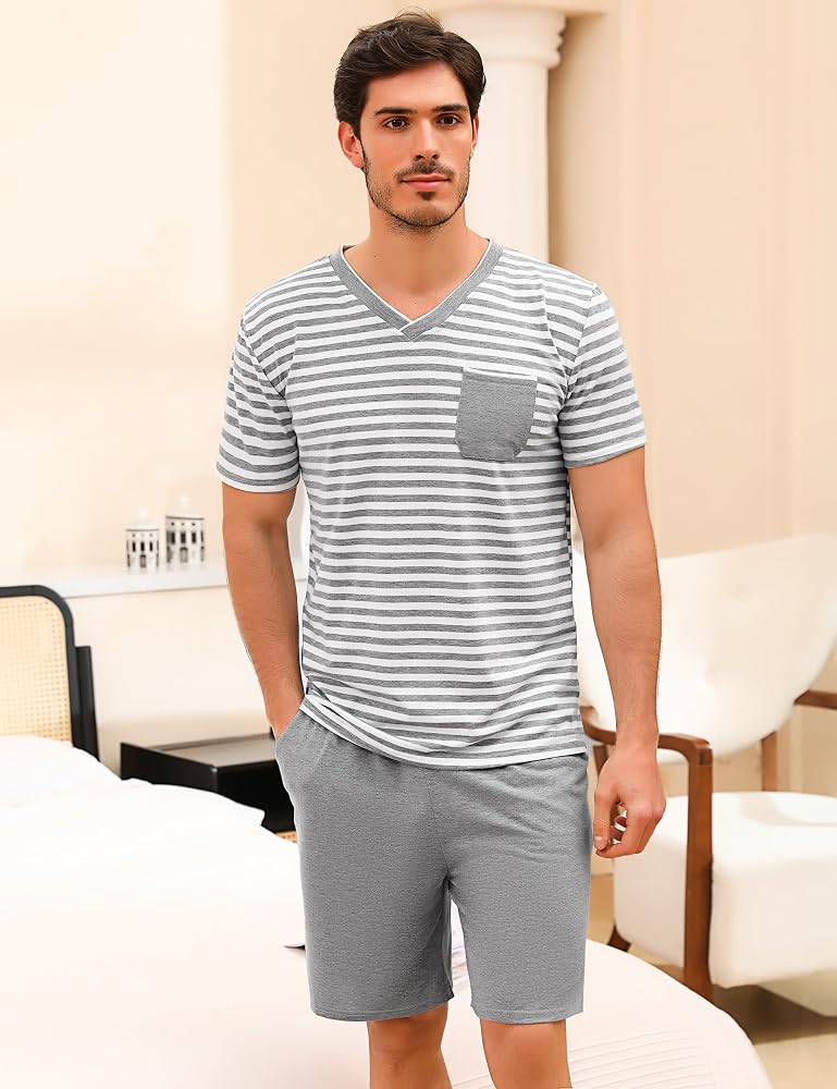 pigiama-estivo-uomo-734wsz-1.jpg Leversic Pigiami Uomo Estivi Pigiama Uomo Cotone Corte Pigiama Uomo Estivo 2 Pezzi Pigiama Maniche Corte Uomo Leggero e Morbido Grigio+Bianco+Grigio 3XL : Amazon.it: Moda - immagine 1