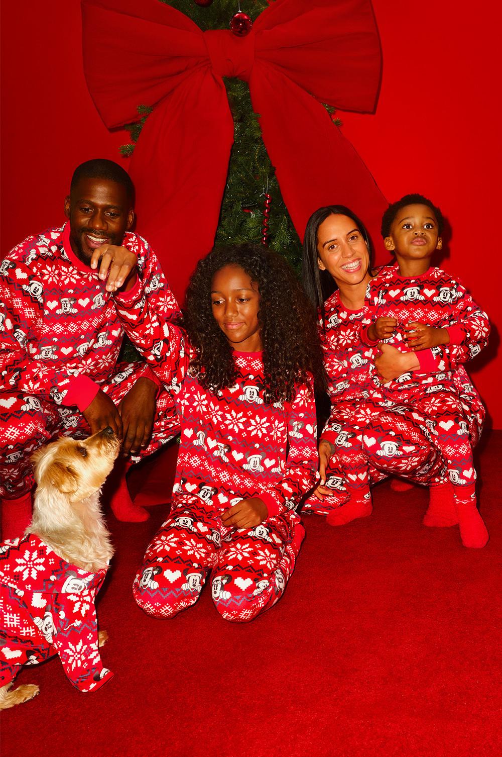 pigiama-natale-019skf-1.jpg Idee di pigiami natalizi 2025 per tutta la famiglia a prezzi competitivi | Primark - immagine 1