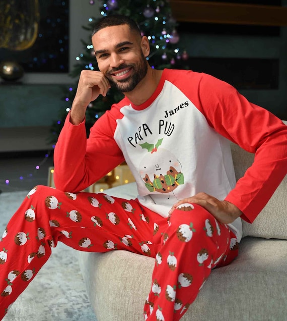 pigiama-natale-669akw-1.jpg Pigiama natalizio personalizzato da uomo PAPA PUD per la famiglia Etsy Italia - immagine 1