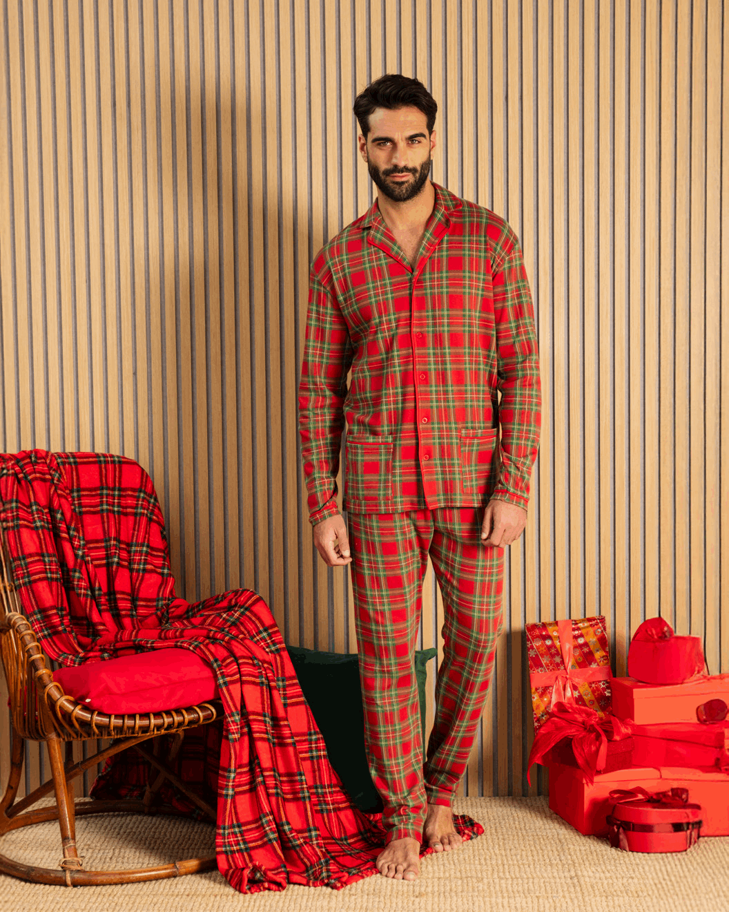 pigiama-natalizio-565jzp.png Pigiama Natalizio Kissimo Biancaluna Family coordinato Uomo Donna Bimbo Bimba art Tartan - immagine 1