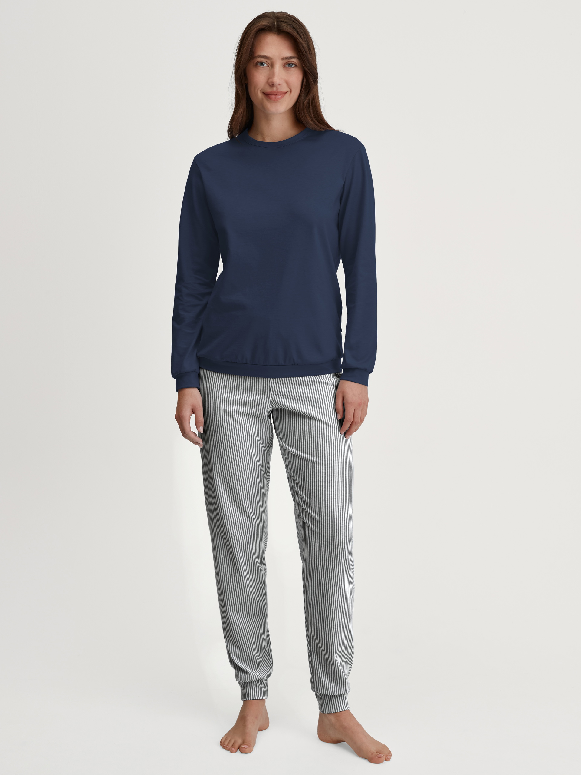pigiami-calida-196zua-1.jpg Pigiami da donna: Morbidi, comodi ed eleganti - immagine 1