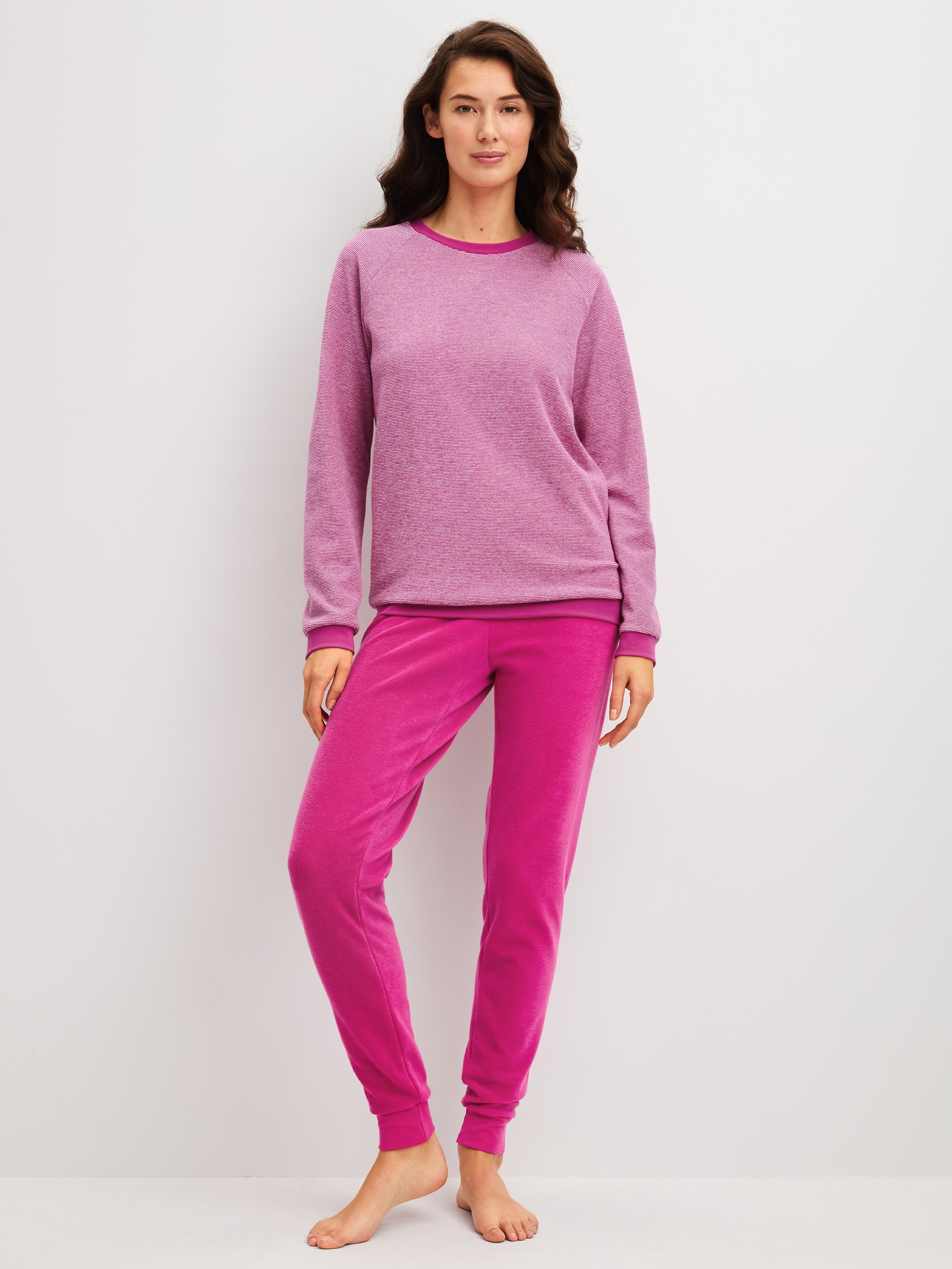 pigiami-calida-758fjb-1.jpg Pigiami da donna: Morbidi, comodi ed eleganti - immagine 1