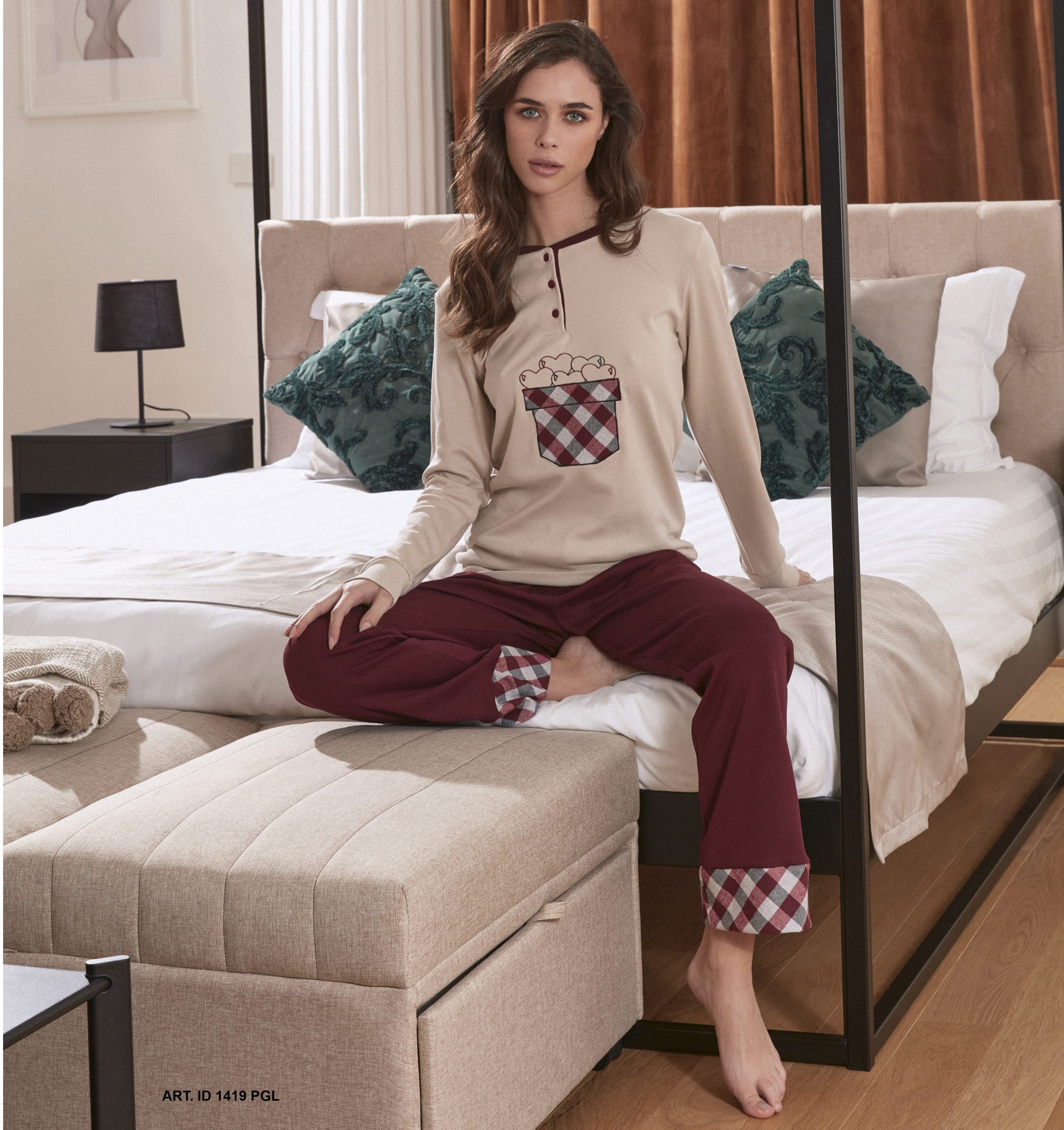 pigiami-donna-529tyi-1.jpg Pigiama donna in interlock con dettagli in flanella e ricamo a cuori Grigio medio, S - immagine 1