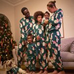 Acquista Verde con Babbo Natale Pigiama Natale per la famiglia coordinato (9mesi 16anni) da Next Italy