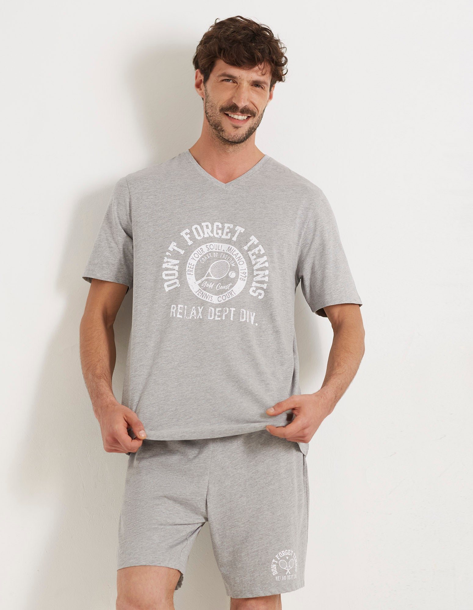 yamamay-pigiami-uomo-086ptq-1.jpg Saldi pigiami e homewear uomo: scopri le offerte online | Yamamay - immagine 1
